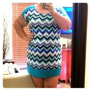 Super flattering dress!!